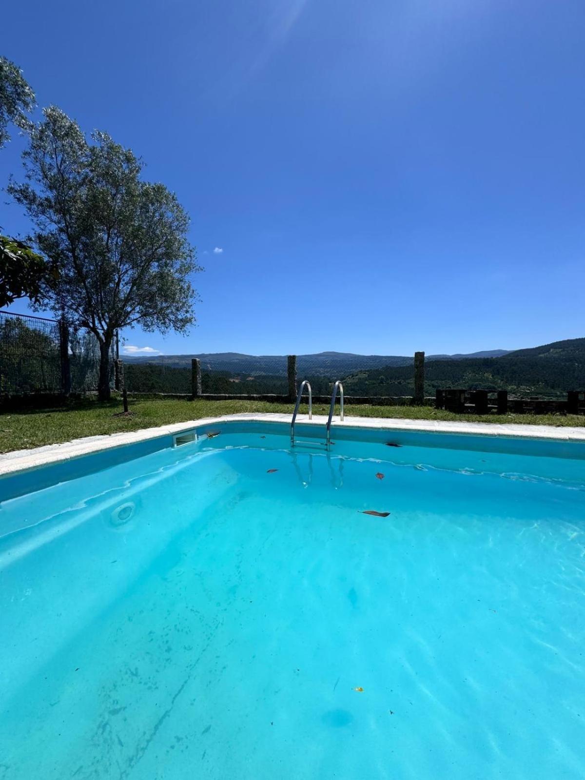 Hébergement de vacances Casa 2 Con Piscina Y Cenador Al Aire Libre *